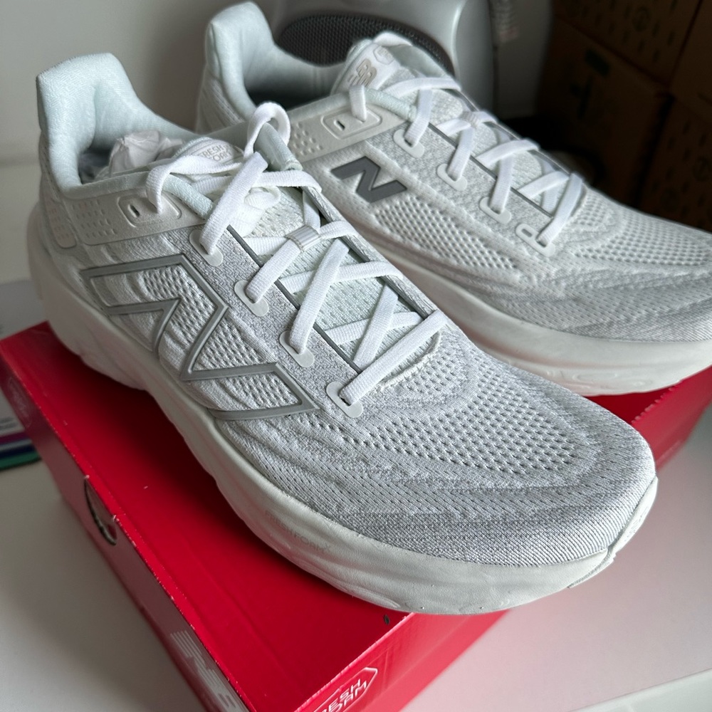 BRAND NEW Fresh Foam x 1080v13